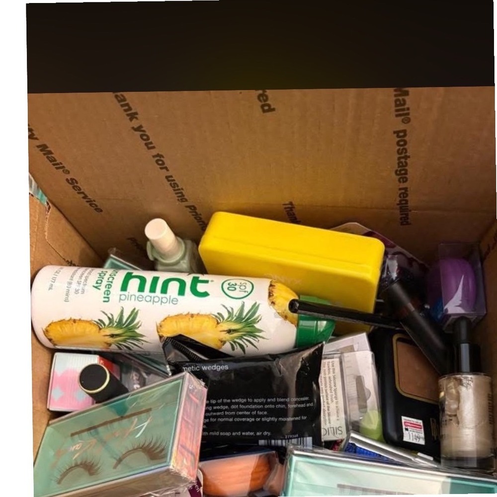 80 Piece drug store beauty bundle